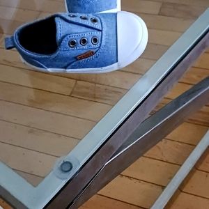 Toddler sneakers
